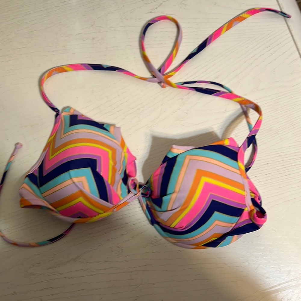 Victoria’s Secret bikini top